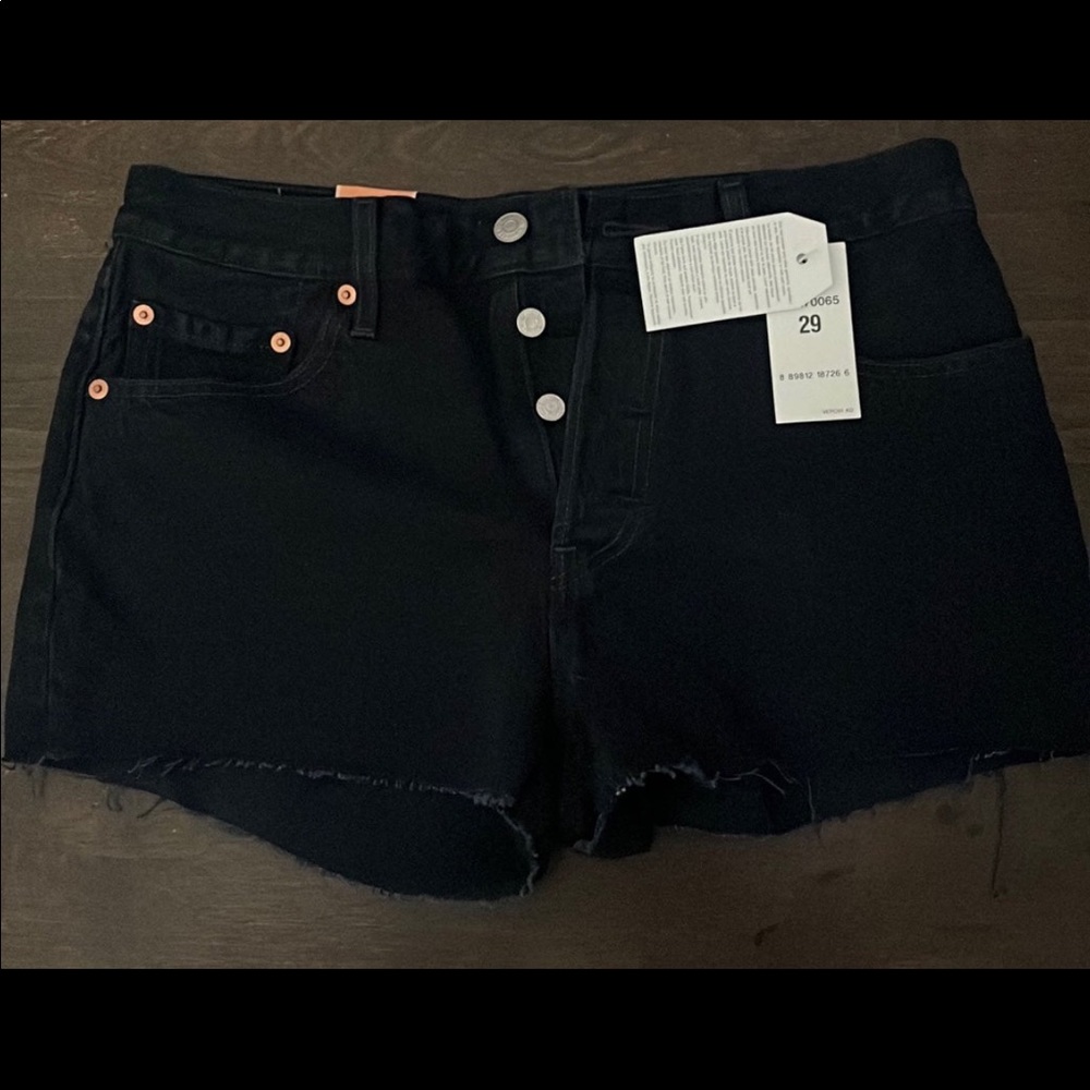 Levi’s Original Fit 501 Jeans for Women Straight Leg Button-Fly Shorts NWT
